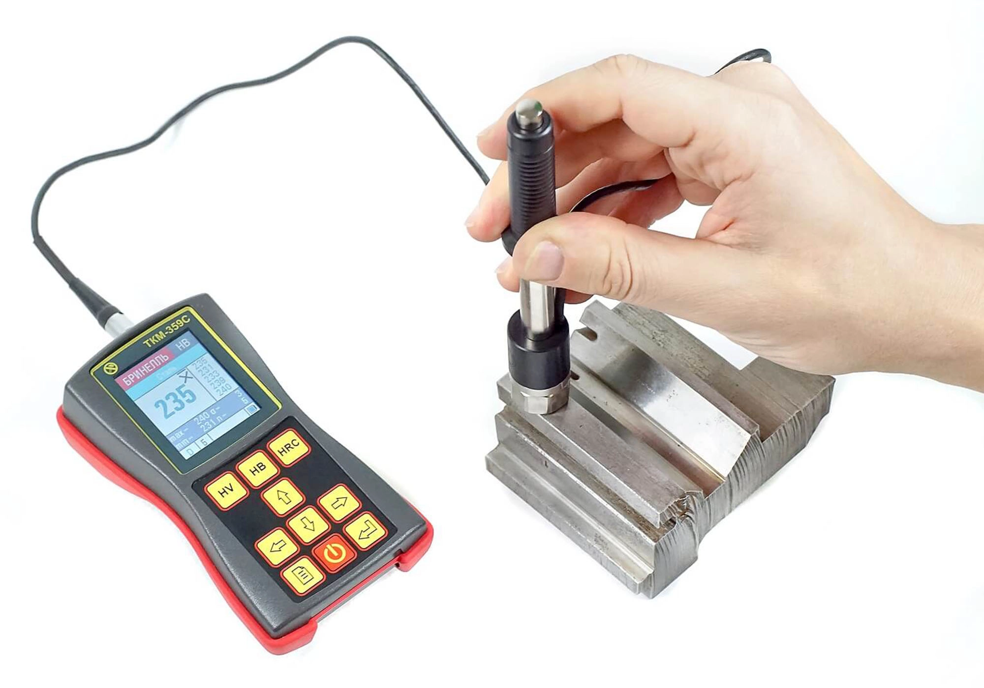 ТКМ-359С твердомер динамический в работе 1